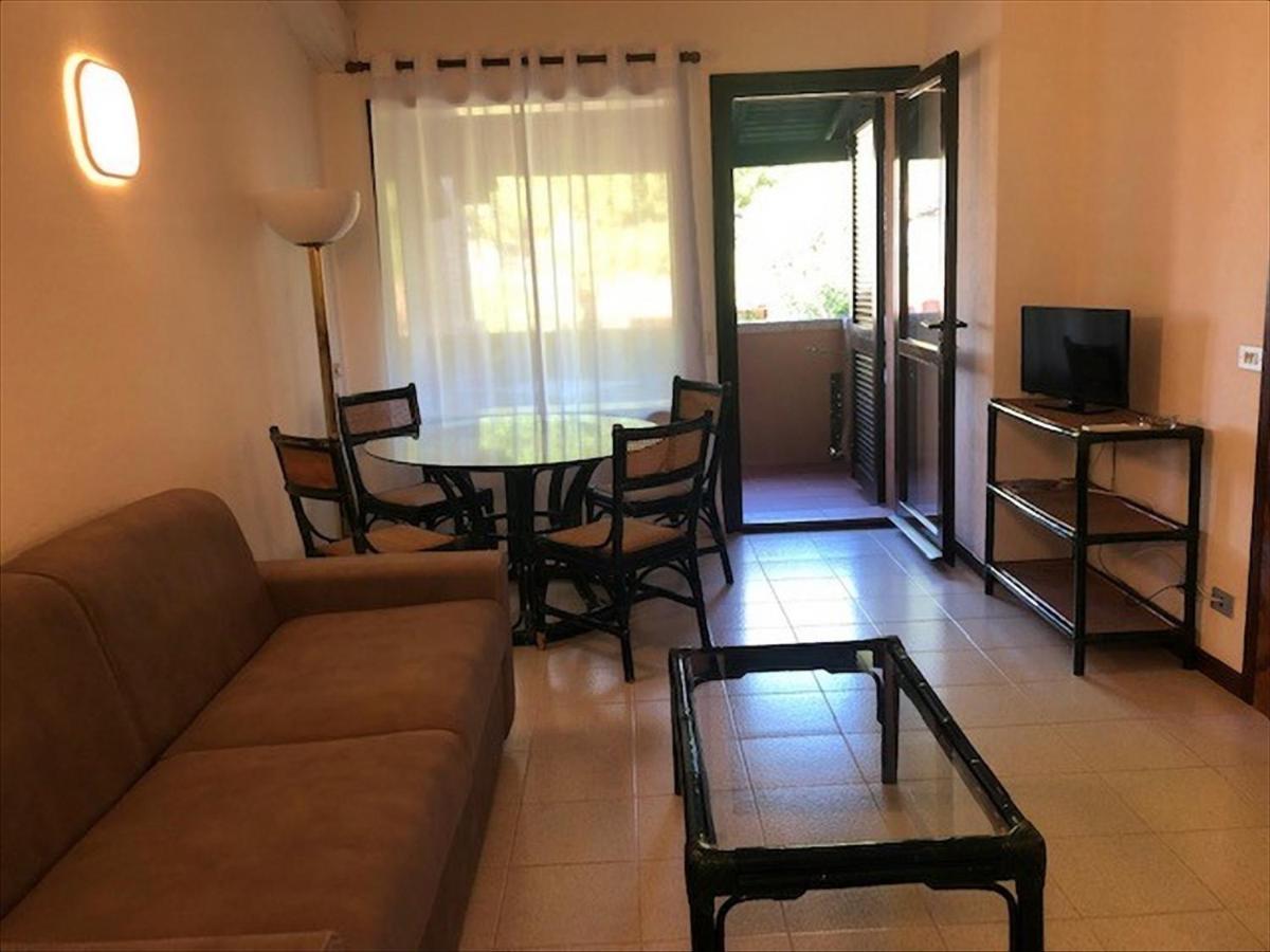 Happy Family 51 Villa Porto Rotondo Exterior photo